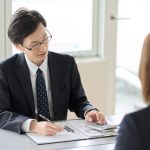 税理士に節税を相談するイメージ