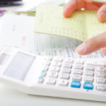 脱税　電卓　計算