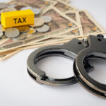 脱税　手錠　税務調査
